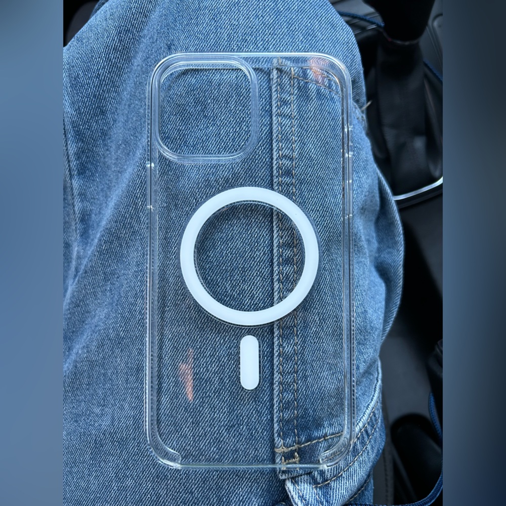 IPhone 13 Pro Max MagSafe phone case